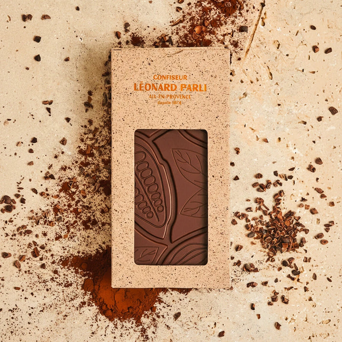 Maison Molinet Barra de chocolate negro 65% biológico, origem Papua Nova Guiné, 100 g, apresentação central.
