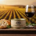 Terrine au Châteauneuf du Pape Maison Molinet de 130g, présentation de la terrine dans un plat en céramique.